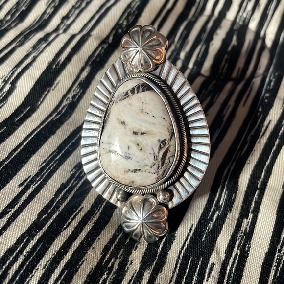 DISCONTINUED GOLD LEW “The Kelby” White Buffalo Ring size 8 - Picture 3 of 5